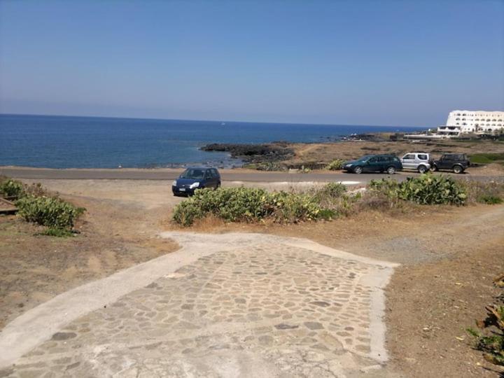 Antico Dammuso In Riva Al Mare *