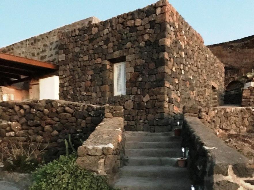 Antico Dammuso In Riva Al Mare Holiday home *